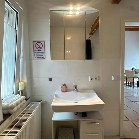 Apartment Gemuetliche 1-zimmer Im Schoenen Anroechte